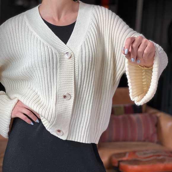 Nasty Gal collection loose fit cream knitted dropped shoulder cardigan sweater - Picture 4 of 11